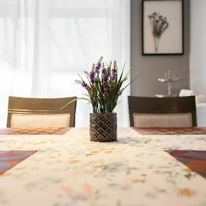 Comfortable Spacious House With Parking , Brossard Canada