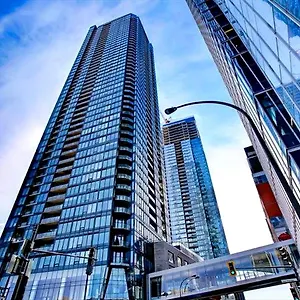 Spectacular Skyline Views - Downtown - Luxury & Penthouse , Montréal Canada